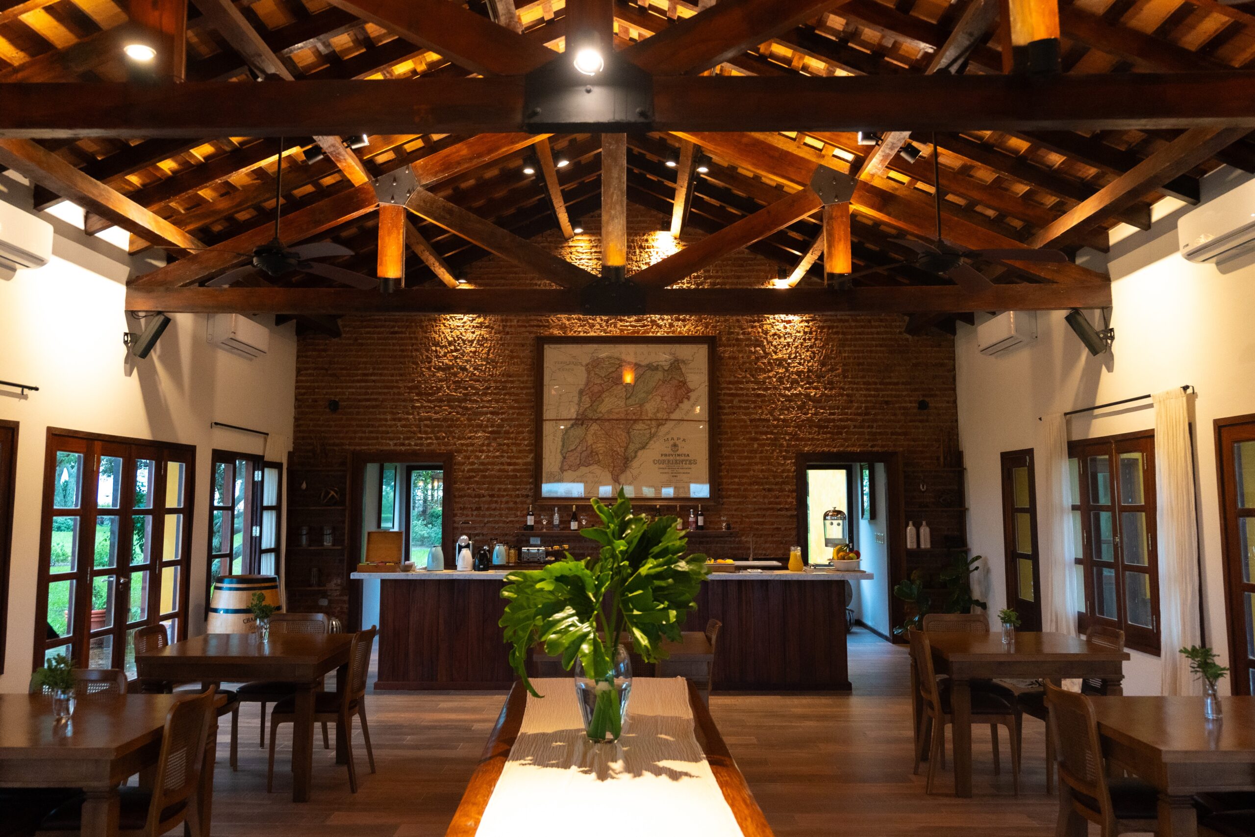 El Tránsito, lodge de lujo en una estancia de 1921 en los Esteros del Iberá, Portal Carambola, Corrientes